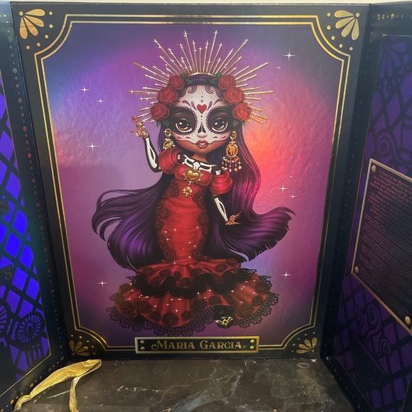 Collector Rainbow High 2022 Celebration Edition Día De Los Muertos Maria Garcia - Picture 11 of 16